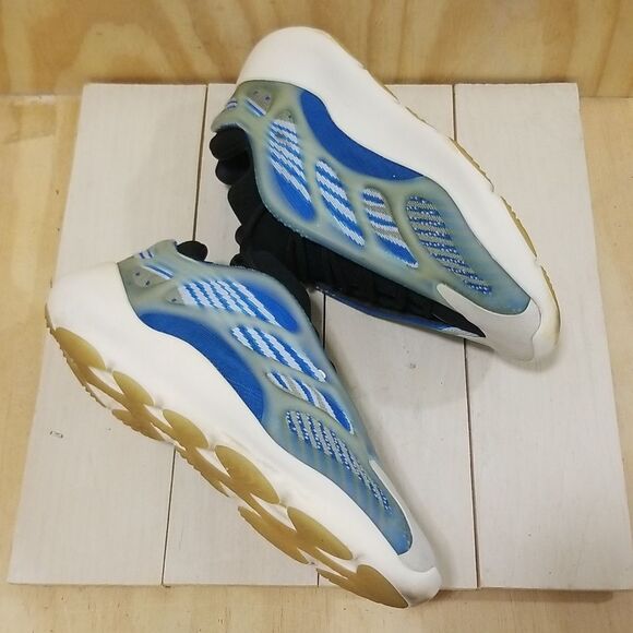 Adidas Yeezy Boost 700 V3 Azareth G54850 Men's Sz 7,Wmn's Sz 9 - Picture 8 of 8